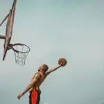 Eurostep nel basket: come cambiare direzione tra primo e secondo passo