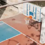 Tiro da metà campo nel basket: quanti punti vale se entra