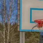 Tiro dal tabellone nel basket: dove mirare nelle conclusioni ravvicinate